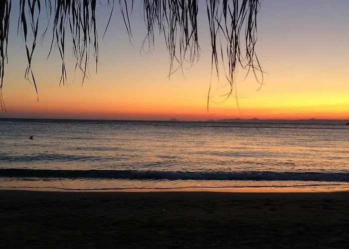 فيلة Calliste's House Ioulis